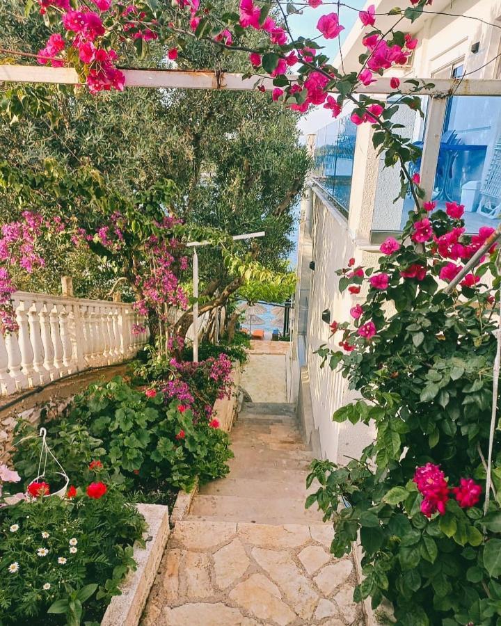 Fabeno Villa Sarandë Esterno foto