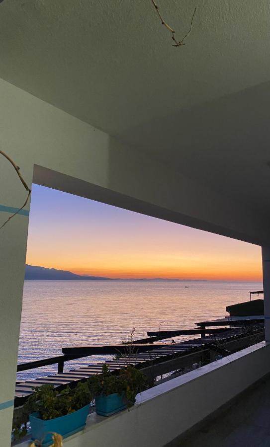 Fabeno Villa Sarandë Esterno foto