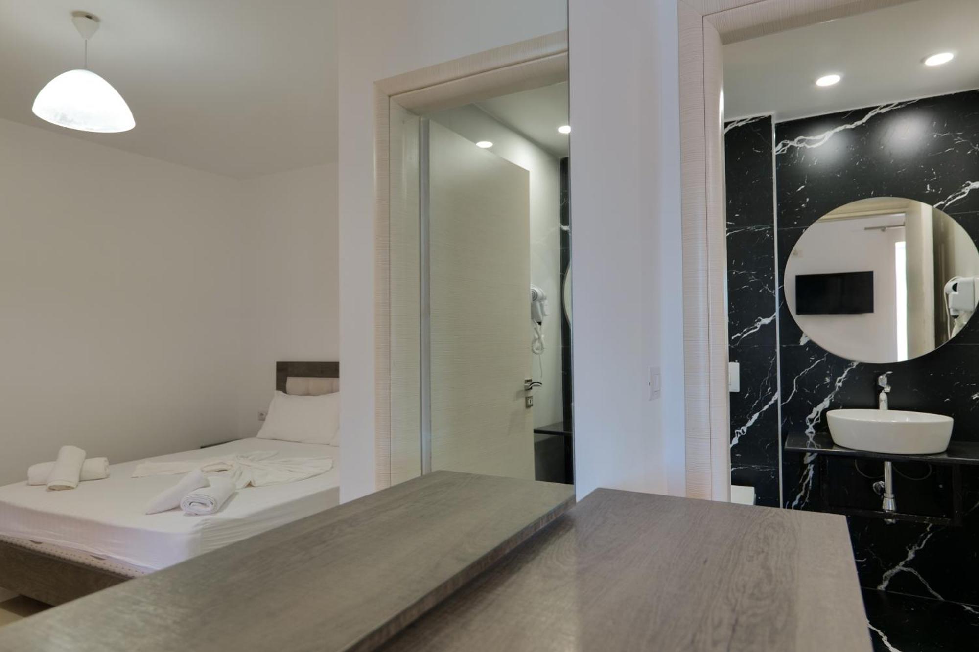 Fabeno Villa Sarandë Esterno foto